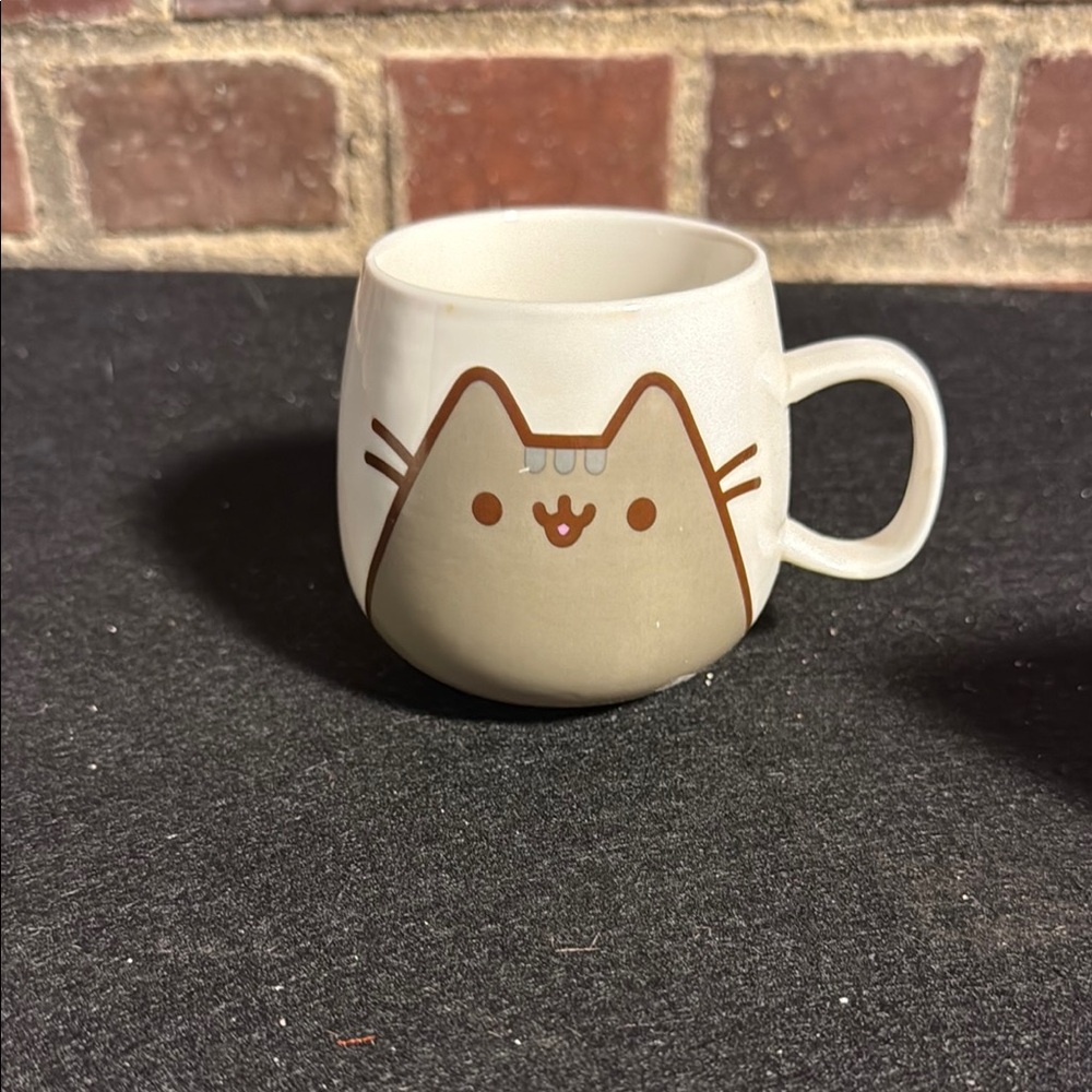 Pusheen Exclusive Box Set Collection - Picture 3 of 10